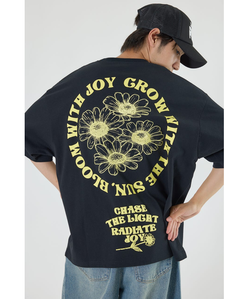 サークルフラワーTシャツ