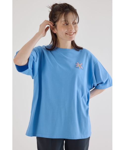 フラワークロスパッチTシャツ