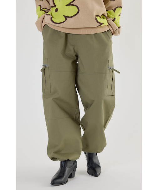POCKET ZIP CARGOパンツ
