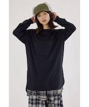ラウンドヘムロングスリーブTシャツ