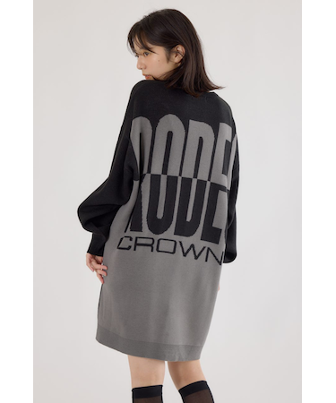 バックバイカラーロゴニットワンピース