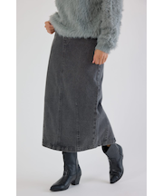 カーブデニムマキシスカート