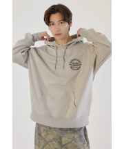 ブラッシュドバックボアフーディー