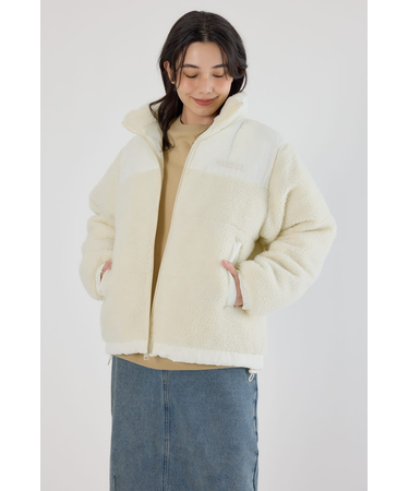 切り替えボアロゴジャケット