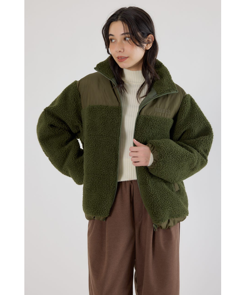 切り替えボアロゴジャケット