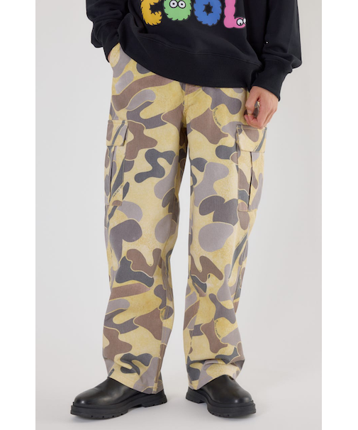 カモフラカーゴパンツ