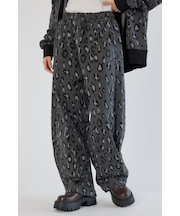【UNISEX】SHARE PATTERNバレルスウェットパンツ