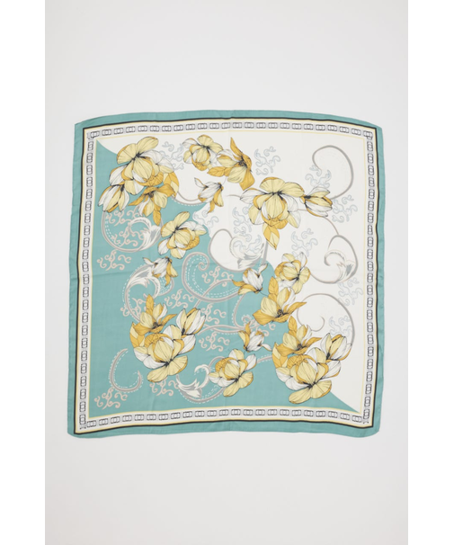 クラシカルビッグスカーフ