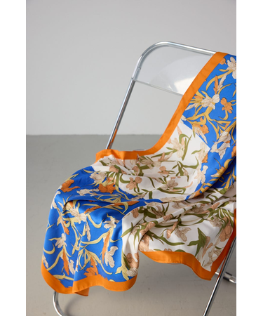 クラシカルビッグスカーフ