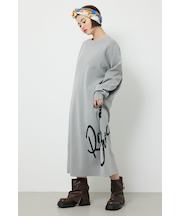 マキシロゴニットワンピース