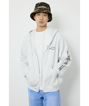 タイポグラフィーZIPパーカー