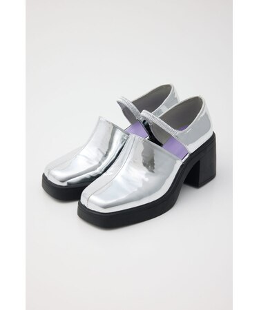 セパレートヒールパンプス