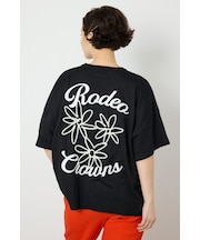 フラワーロゴニットトップス