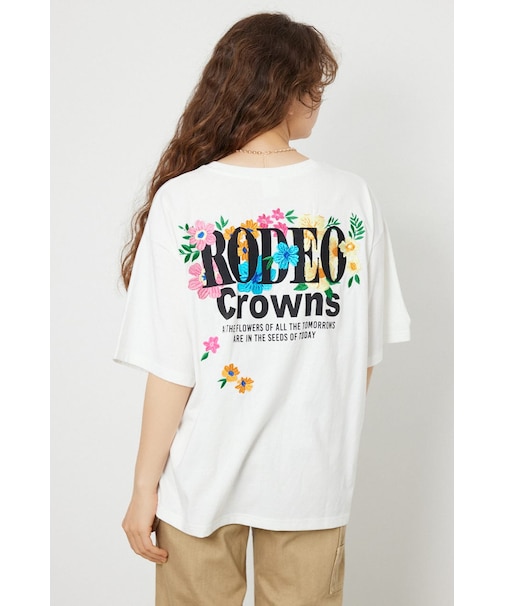 Flower Bloom Embroidery Tシャツ
