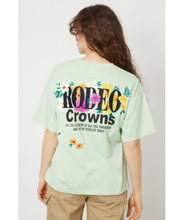Flower Bloom Embroidery Tシャツ