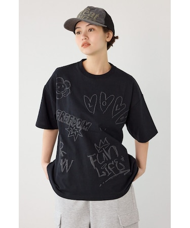 【UNISEX】クレヨンタッチ同色発泡プリントTシャツ