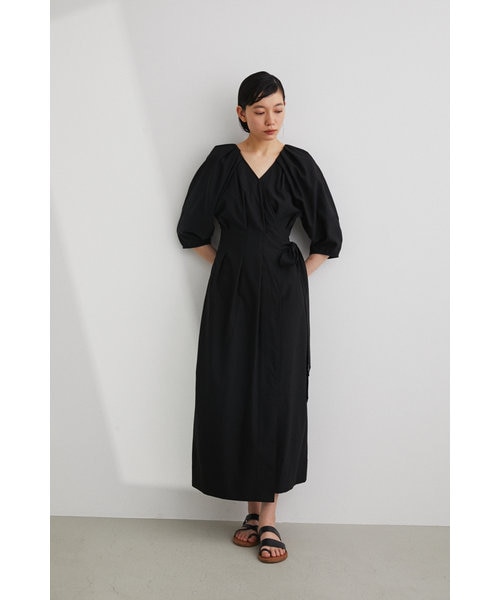 カシュクール オフショルダーワンピース サテン ネイビー 紺 ビジュー タック 取り外し可能なフラワー刺繍ビジュー襟＆ベルト付きパール飾り釦