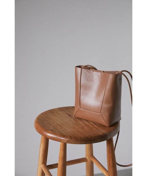 スクエアパネルバッグ