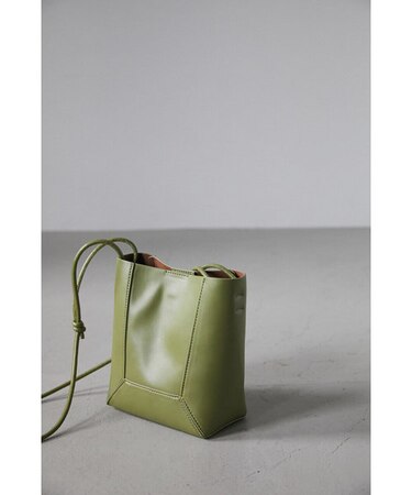 スクエアパネルバッグ