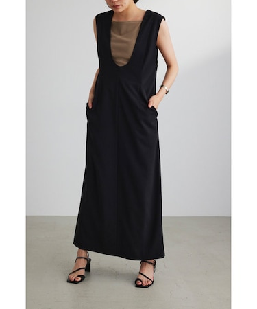 ディープUネックワンピース