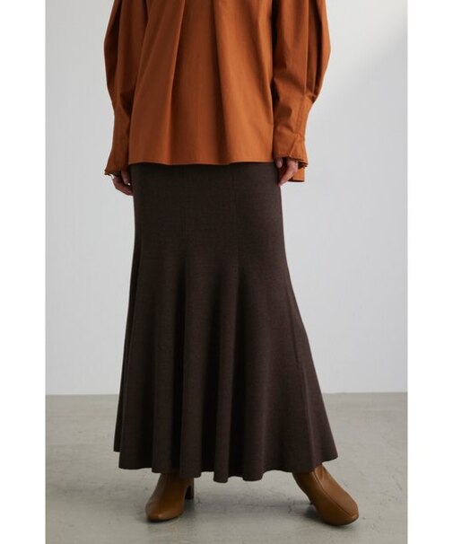 ナローニットスカート