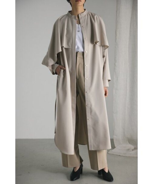 ラッフルレイヤードライトコート