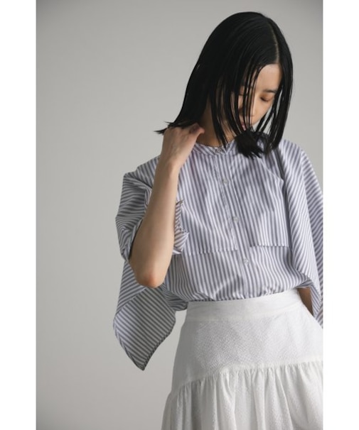 ケープレイヤードノースリーブシャツ