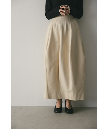 コルセットフォルムスカート