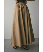 タフタボリュームフレアスカート