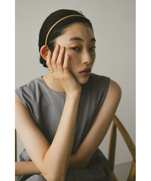 ミニマルフェイクレザーカチューシャ