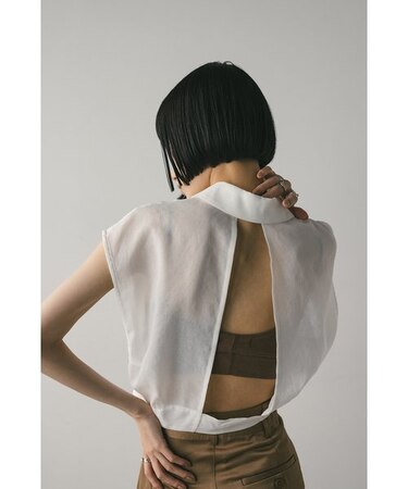 バックオープンンシアーシャツ