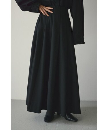 ボリュームフレアスカート