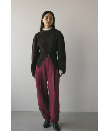 ハイウエストタックフォルムパンツ