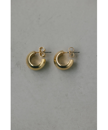 プランプフープピアス