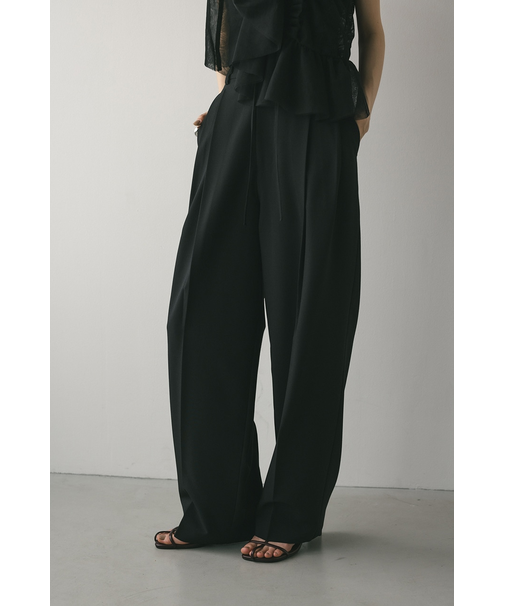 ベーシックツータックパンツ