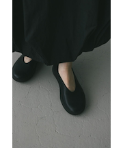 フラットソールシューズ