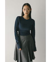 バックオープンベロアショートニット