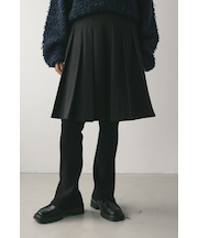 ニーレングスタックフレアスカート