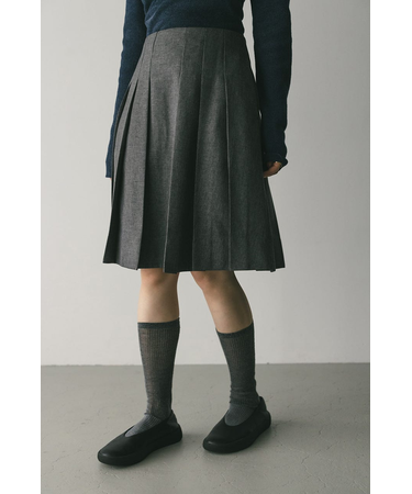 ニーレングスタックフレアスカート