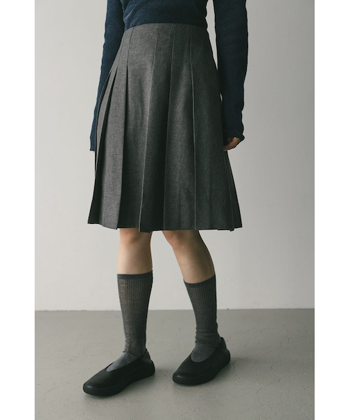 ニーレングスタックフレアスカート