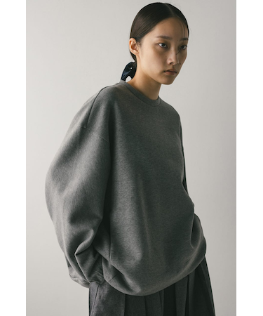 バックパネルポンチスウェットトップ