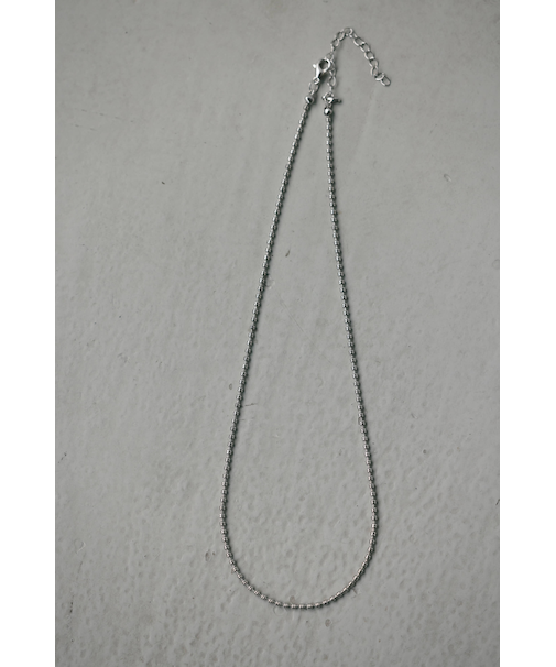 オーバルチェーンネックレス