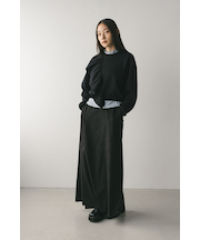 アシンメトリーフリルニット