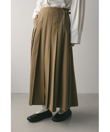 ボックスタックラップスカート