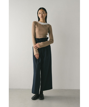 バックオープンフリルニットトップ