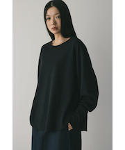 ルーズカットトップ