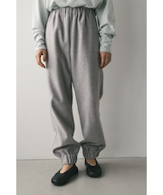 ヘムギャザーフォルムパンツ