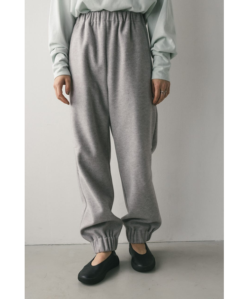 ヘムギャザーフォルムパンツ