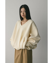 Vネックフォルムダンボールトップ