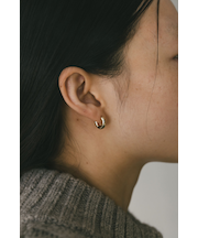 ミニマルフィットピアス